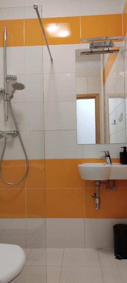 Be My Guest- Fontany Luxury Apartment Metro Wi-Fi Free Parking Zone Варшава Экстерьер фото