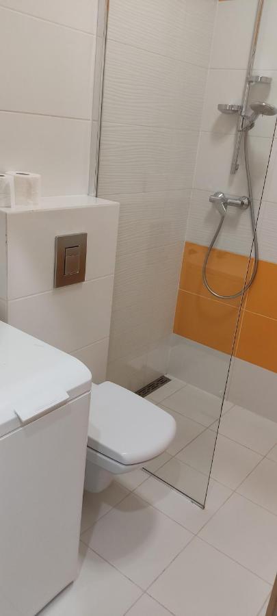 Be My Guest- Fontany Luxury Apartment Metro Wi-Fi Free Parking Zone Варшава Экстерьер фото